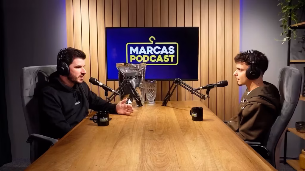 Gravação de podcast de marca no estúdio